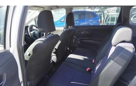 Toyota Wish II, 2017 год, 1 078 000 рублей, 12 фотография