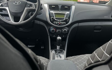Hyundai Solaris II рестайлинг, 2013 год, 875 000 рублей, 8 фотография