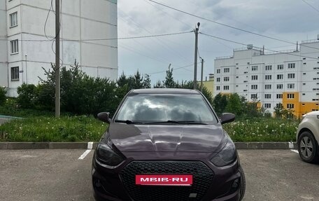 Hyundai Solaris II рестайлинг, 2013 год, 875 000 рублей, 2 фотография