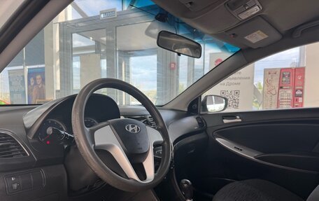 Hyundai Solaris II рестайлинг, 2015 год, 749 000 рублей, 4 фотография