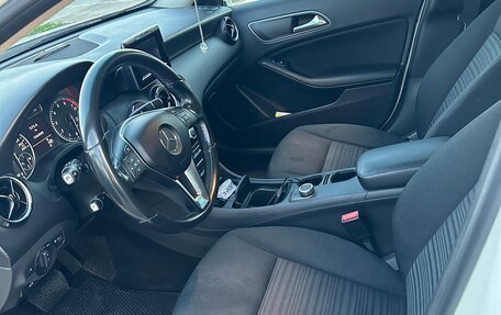 Mercedes-Benz A-Класс, 2015 год, 1 600 000 рублей, 8 фотография