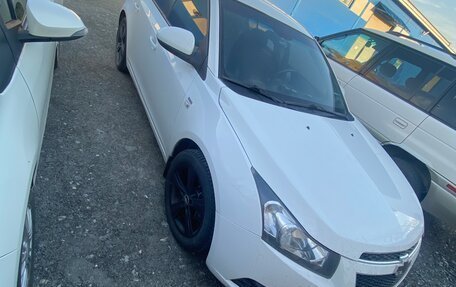 Chevrolet Cruze II, 2011 год, 700 000 рублей, 2 фотография
