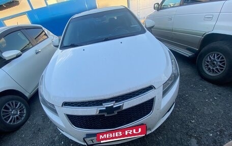 Chevrolet Cruze II, 2011 год, 700 000 рублей, 4 фотография
