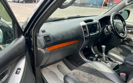 Toyota Land Cruiser Prado 120 рестайлинг, 2004 год, 1 699 000 рублей, 12 фотография