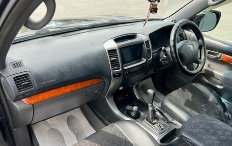 Toyota Land Cruiser Prado 120 рестайлинг, 2004 год, 1 699 000 рублей, 13 фотография