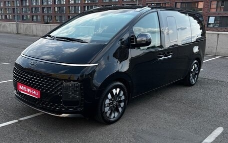 Hyundai Staria, 2023 год, 6 250 000 рублей, 1 фотография