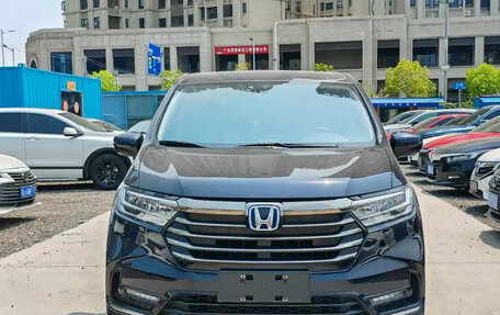 Honda Odyssey IV, 2022 год, 2 300 000 рублей, 2 фотография