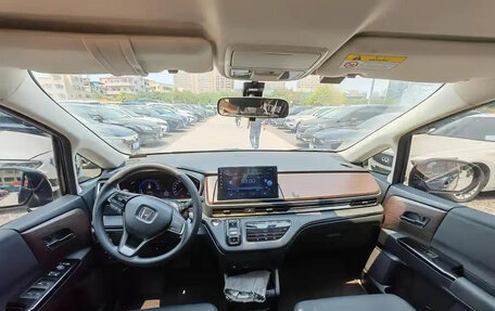 Honda Odyssey IV, 2022 год, 2 300 000 рублей, 6 фотография
