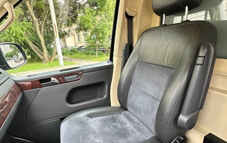 Volkswagen Multivan T5, 2012 год, 4 000 000 рублей, 31 фотография