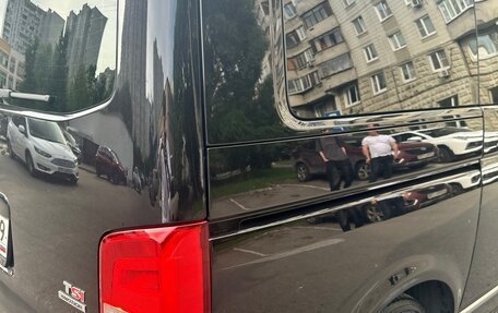 Volkswagen Multivan T5, 2012 год, 4 000 000 рублей, 21 фотография