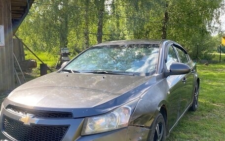 Chevrolet Cruze II, 2010 год, 440 000 рублей, 6 фотография