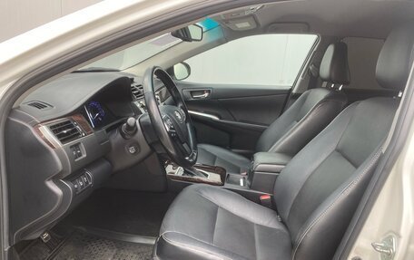 Toyota Camry, 2017 год, 2 225 000 рублей, 9 фотография