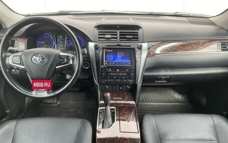 Toyota Camry, 2017 год, 2 225 000 рублей, 11 фотография