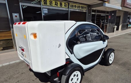 Renault Twizy, 2020 год, 885 000 рублей, 4 фотография