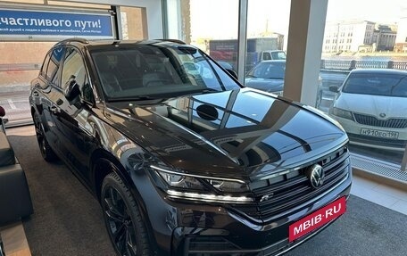 Volkswagen Touareg III, 2021 год, 7 348 400 рублей, 2 фотография
