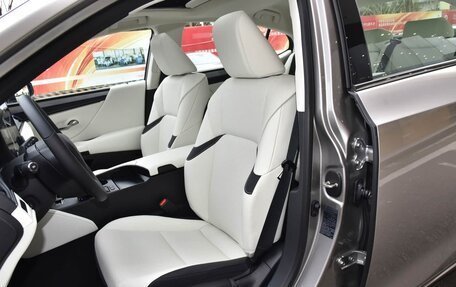 Lexus ES VII, 2025 год, 5 300 000 рублей, 13 фотография