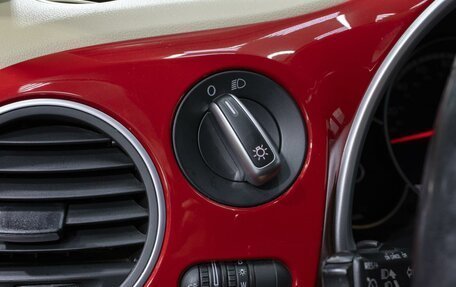 Volkswagen Beetle, 2014 год, 2 000 000 рублей, 15 фотография