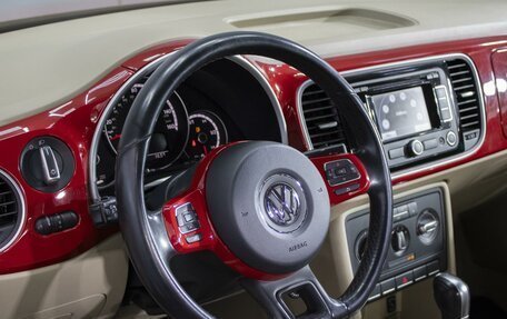 Volkswagen Beetle, 2014 год, 2 000 000 рублей, 11 фотография