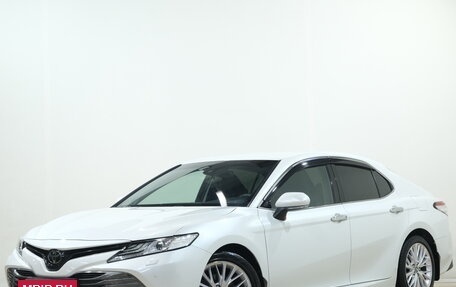 Toyota Camry, 2018 год, 2 699 000 рублей, 3 фотография
