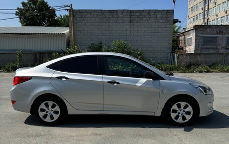 Hyundai Solaris II рестайлинг, 2015 год, 950 000 рублей, 6 фотография