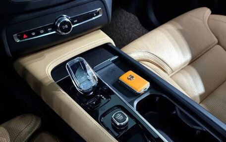 Volvo XC90 II рестайлинг, 2022 год, 5 199 000 рублей, 14 фотография