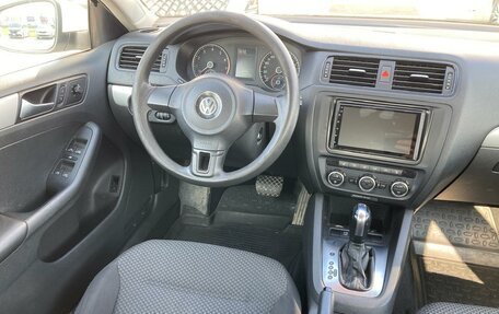 Volkswagen Jetta VI, 2013 год, 940 000 рублей, 13 фотография