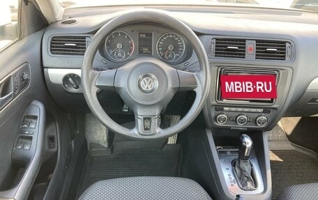 Volkswagen Jetta VI, 2013 год, 940 000 рублей, 12 фотография