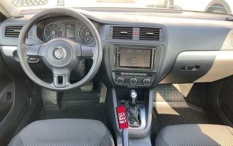Volkswagen Jetta VI, 2013 год, 940 000 рублей, 11 фотография
