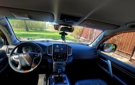 Toyota Land Cruiser 200, 2016 год, 7 250 000 рублей, 18 фотография