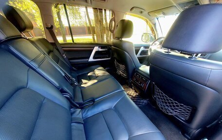 Toyota Land Cruiser 200, 2016 год, 7 250 000 рублей, 20 фотография