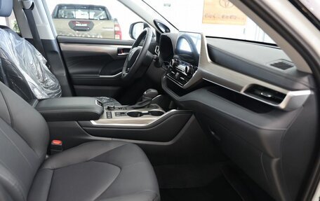 Toyota Highlander, 2025 год, 6 500 000 рублей, 10 фотография