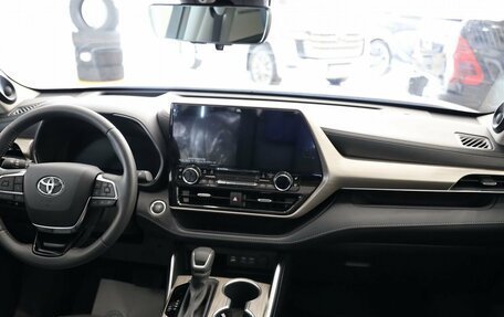 Toyota Highlander, 2025 год, 6 500 000 рублей, 12 фотография