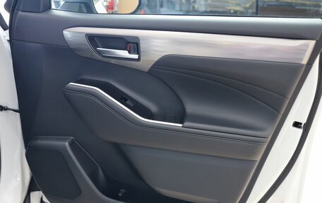 Toyota Highlander, 2025 год, 6 500 000 рублей, 17 фотография