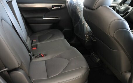 Toyota Highlander, 2025 год, 6 500 000 рублей, 23 фотография