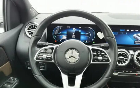 Mercedes-Benz B-Класс, 2020 год, 1 650 000 рублей, 11 фотография