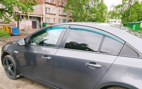 Chevrolet Cruze II, 2010 год, 750 000 рублей, 7 фотография