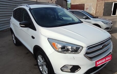 Ford Kuga III, 2017 год, 1 850 000 рублей, 3 фотография