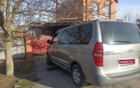 Hyundai H-1 II рестайлинг, 2011 год, 2 100 000 рублей, 5 фотография