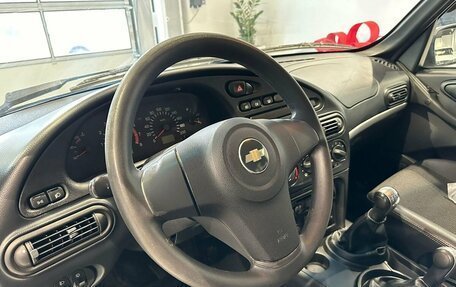 Chevrolet Niva I рестайлинг, 2015 год, 600 000 рублей, 12 фотография