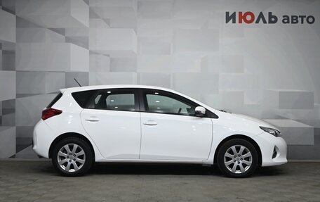 Toyota Auris II, 2013 год, 1 355 000 рублей, 8 фотография