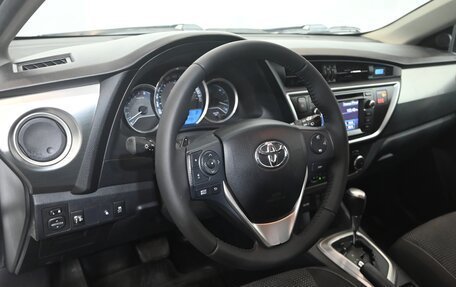 Toyota Auris II, 2013 год, 1 355 000 рублей, 15 фотография