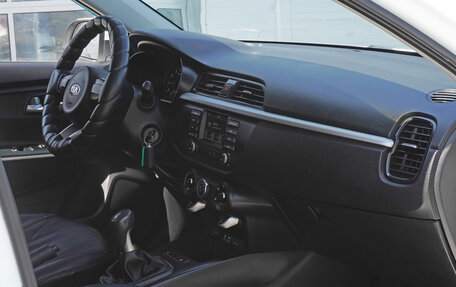 KIA Rio IV, 2017 год, 1 226 000 рублей, 20 фотография