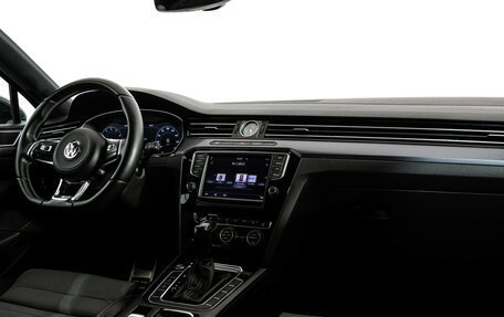 Volkswagen Passat B8 рестайлинг, 2016 год, 1 899 000 рублей, 9 фотография