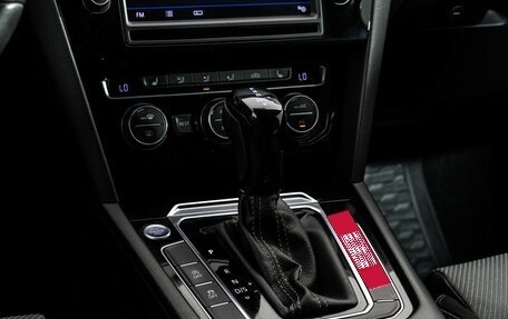 Volkswagen Passat B8 рестайлинг, 2016 год, 1 899 000 рублей, 14 фотография