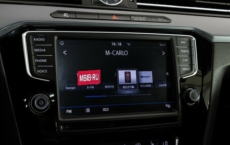 Volkswagen Passat B8 рестайлинг, 2016 год, 1 899 000 рублей, 20 фотография