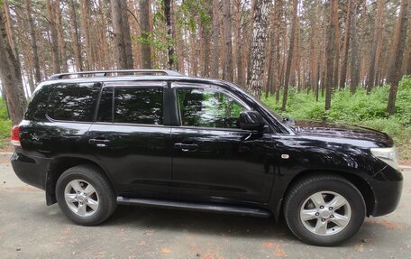 Toyota Land Cruiser 200, 2010 год, 2 900 000 рублей, 3 фотография