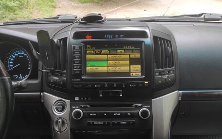 Toyota Land Cruiser 200, 2010 год, 2 900 000 рублей, 6 фотография