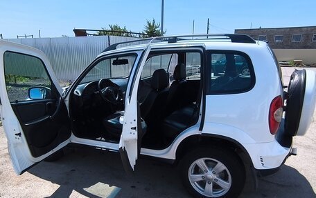 Chevrolet Niva I рестайлинг, 2013 год, 600 000 рублей, 16 фотография