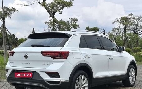 Volkswagen T-Roc I, 2021 год, 1 450 000 рублей, 2 фотография