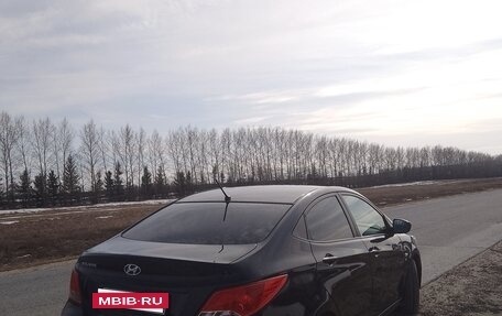 Hyundai Solaris II рестайлинг, 2016 год, 950 000 рублей, 9 фотография